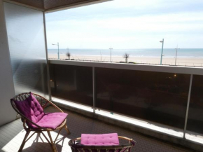 Studio avec alcôve, face mer, 50m de la plage avec balcon et garage privé à Saint-Jean-de-Monts - FR-1-323-417
